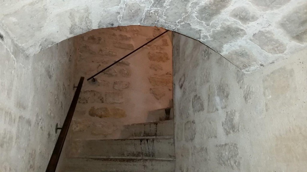 Caves du Louvre