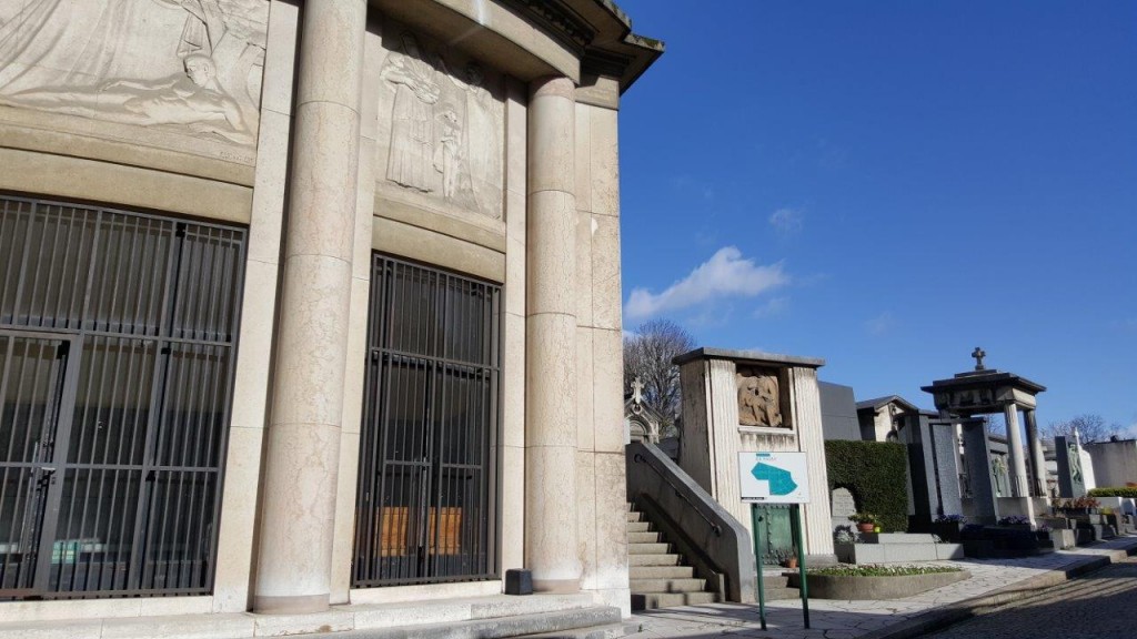 Entrée du cimetière de Passy