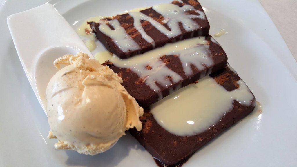 Marquise au chocolat et crème anglaise à la menthe 