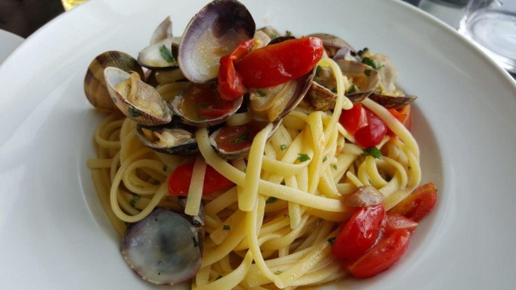 Linguine alle vongole 