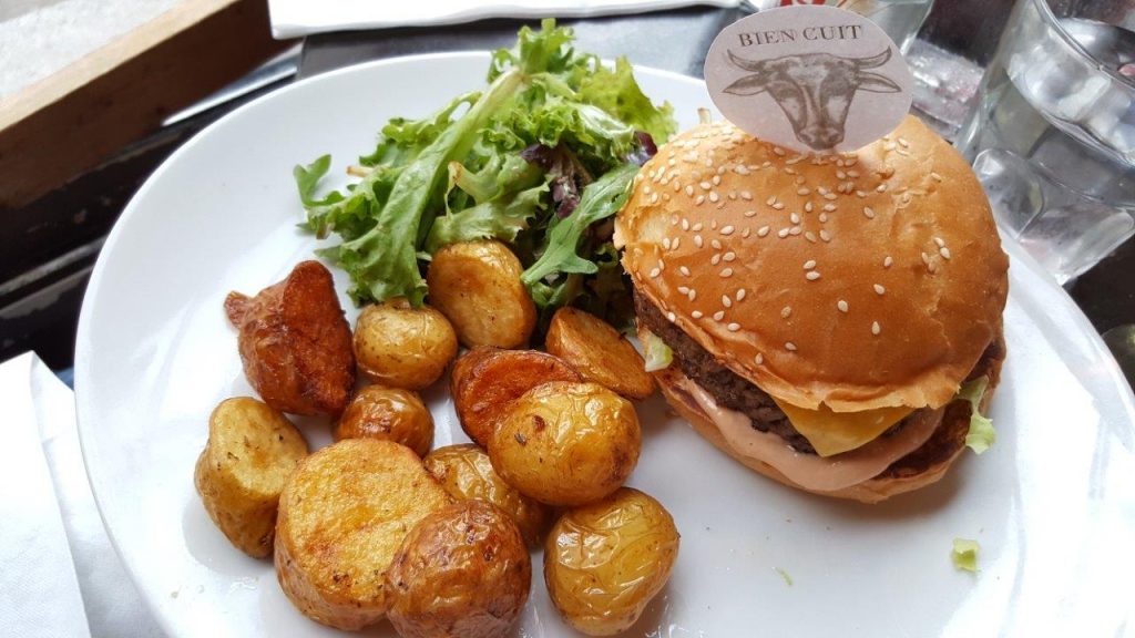 Mini cheese burger et pommes grenailles 