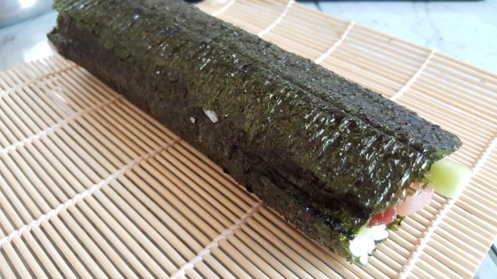 Maki au concombre et thon