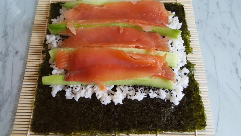 Maki à la truite fumée