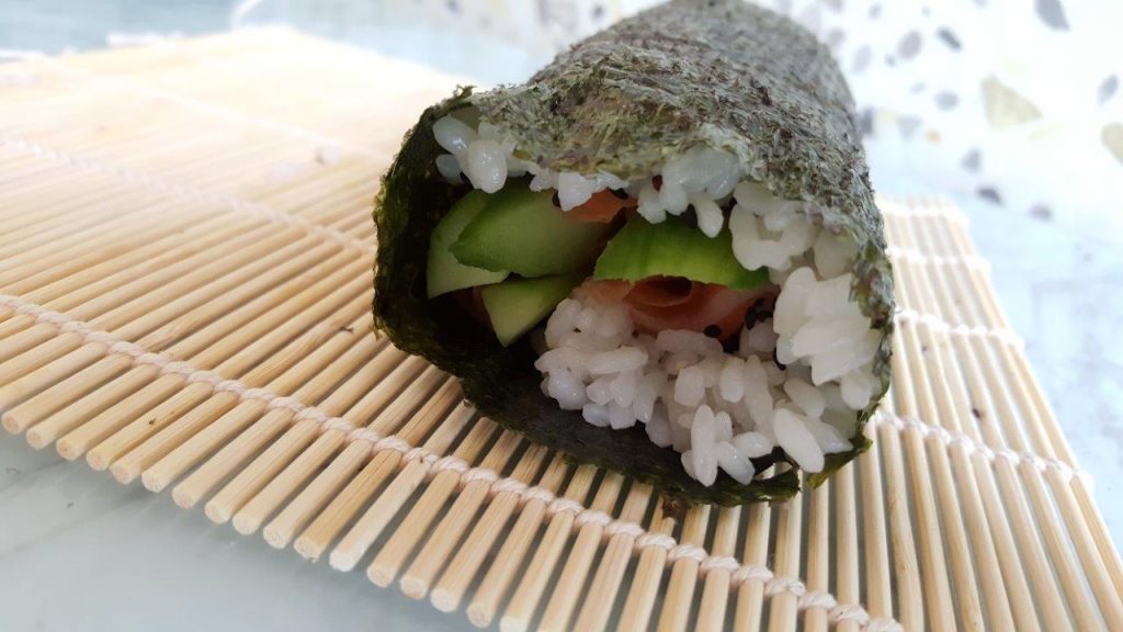 Maki à la truite fumée