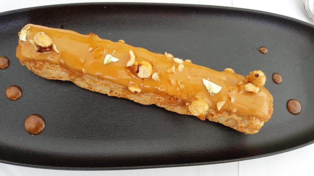 Éclair géant au caramel beurre salé 