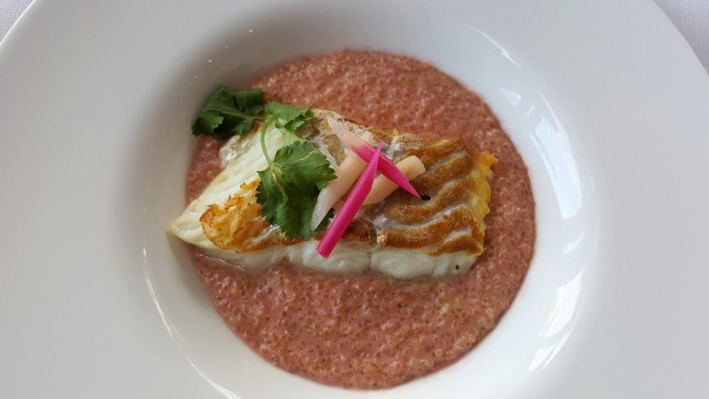 Cabillaud nacré, risotto de quinoa rose 