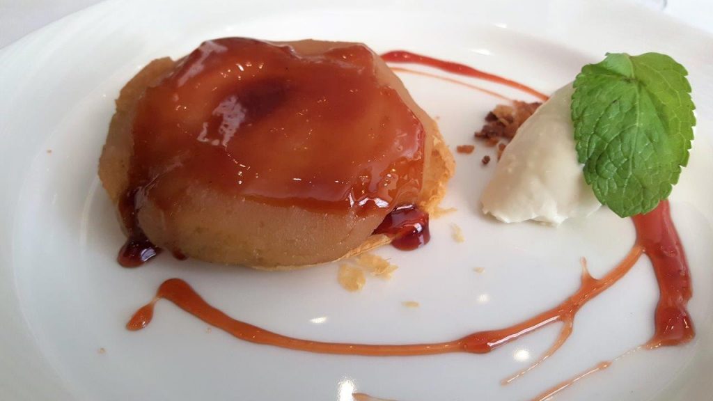 Tarte tatin de coing et crème mascarpone au gingembre 