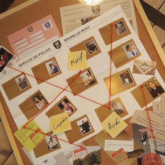 Ravensburger Echoes Le Cocktail - Gioco Di Indagine Audio Con App - 1-4 Giocatori, 14+ Anni - Esperienza Investigativa Da Tavolo - 3
